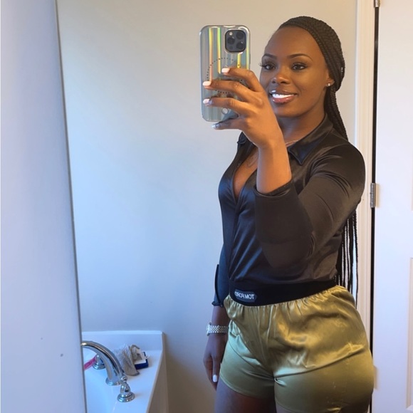 Meet your Posher, Jerronica - Picture 1 of 3